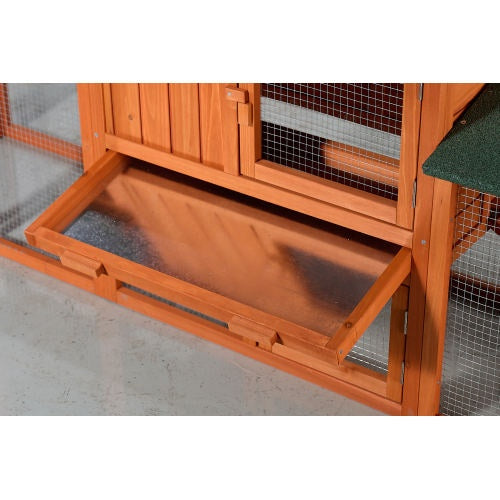 OUTDOOR RABBIT ENCLOSURE FOR WINTER